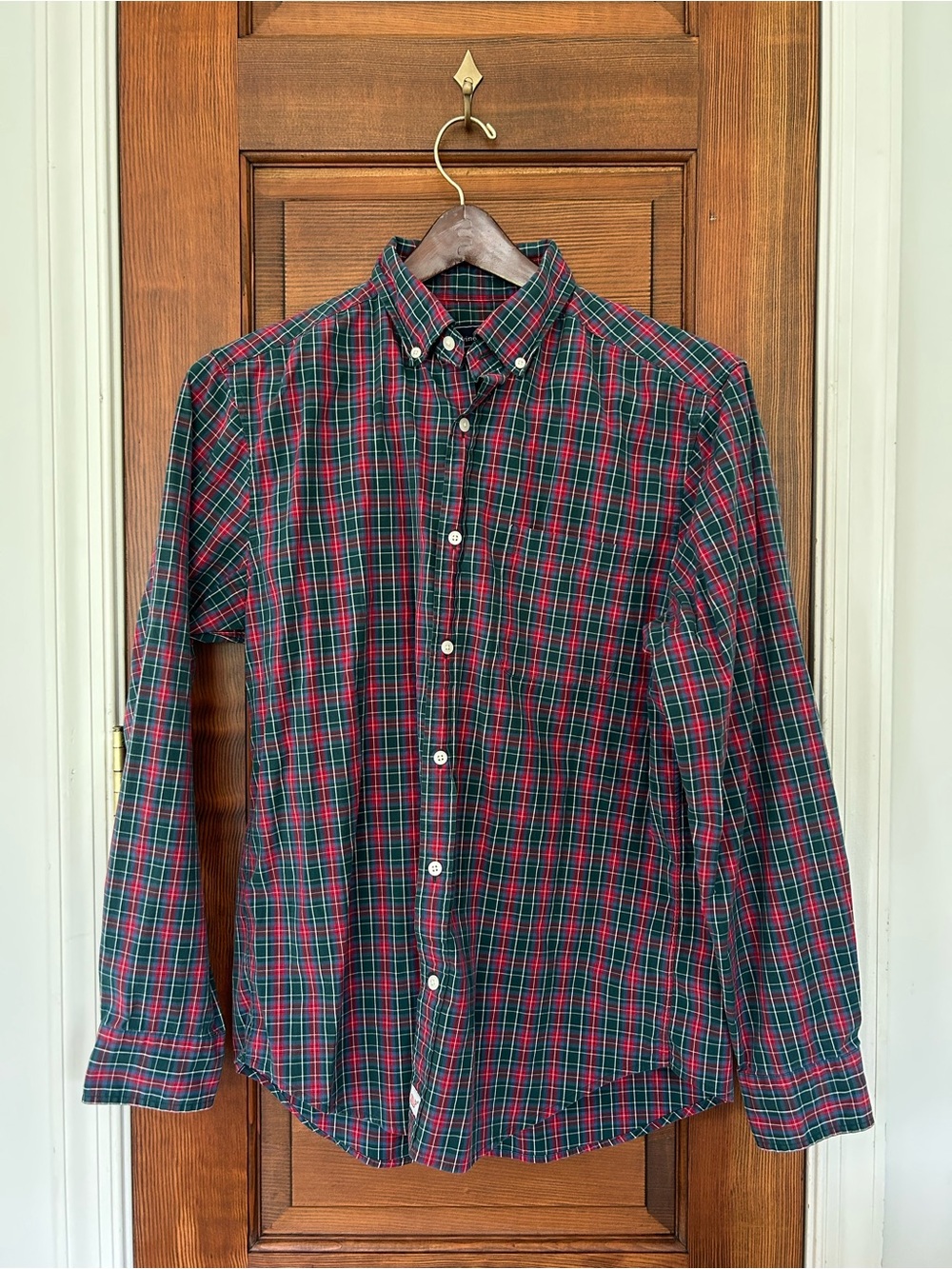 Vineyard Vines Red and Green Plaid Classic Fit Murray Button-Down Shirt - Medium
